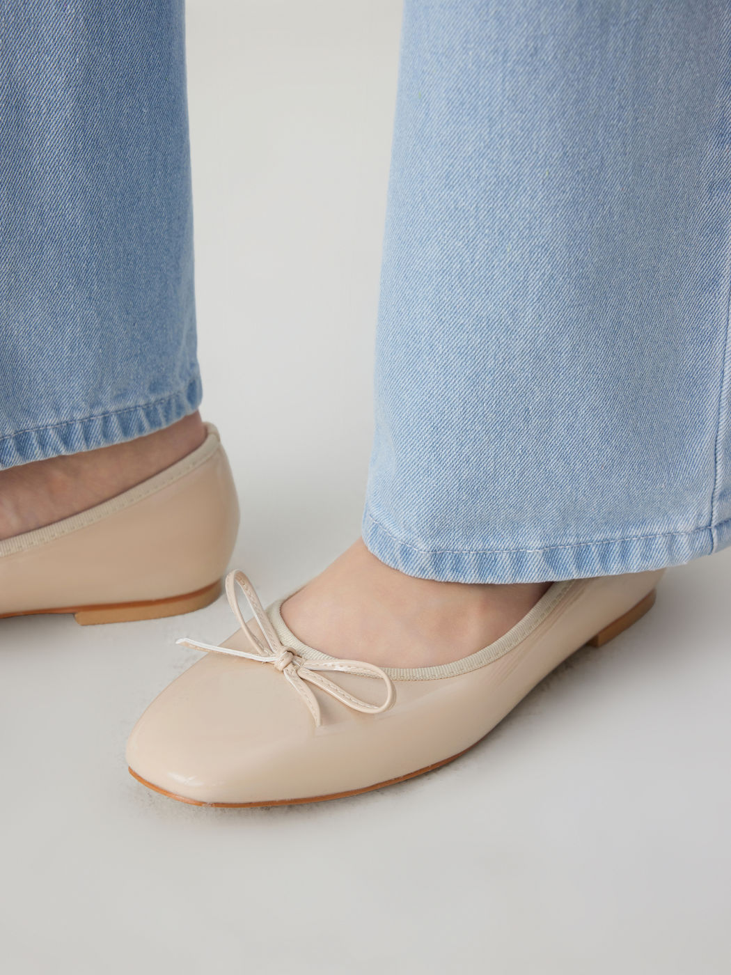 BOWKNOT DECOR SQUARE TOE BALLET MARY JANE FLATS